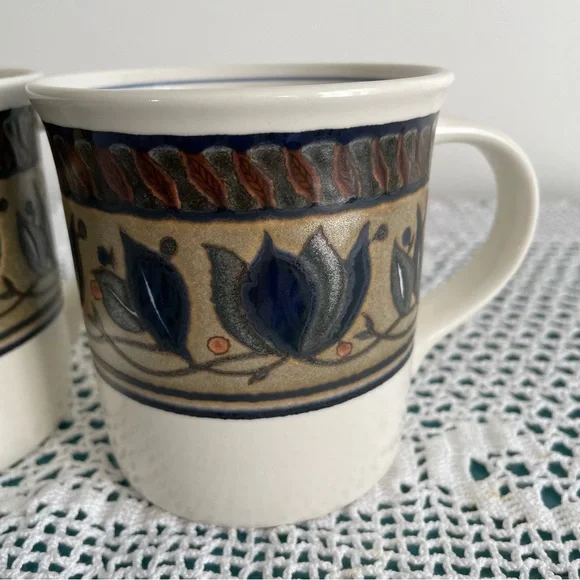 Mikasa Cream and Navy Leaf Design Mugs Arabella Collection - Picture 10 of 10